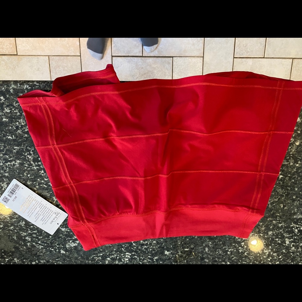 Lululemon pace rival skirt BRAND NEW